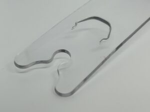 PVC（ポリ塩化ビニル）2㎜厚 抜き加工品